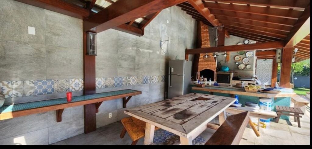 Casa de Luxo à Venda no Novo Leblon com 4 Suítes, Piscina e 800 m² — foto 5 em Rio de Janeiro