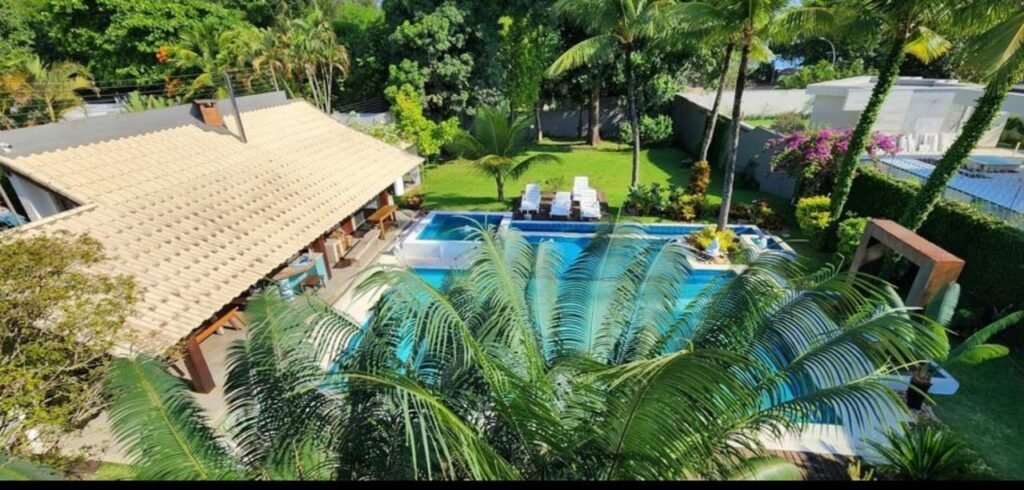 Casa de Luxo à Venda no Novo Leblon com 4 Suítes, Piscina e 800 m² — foto 8 em Rio de Janeiro